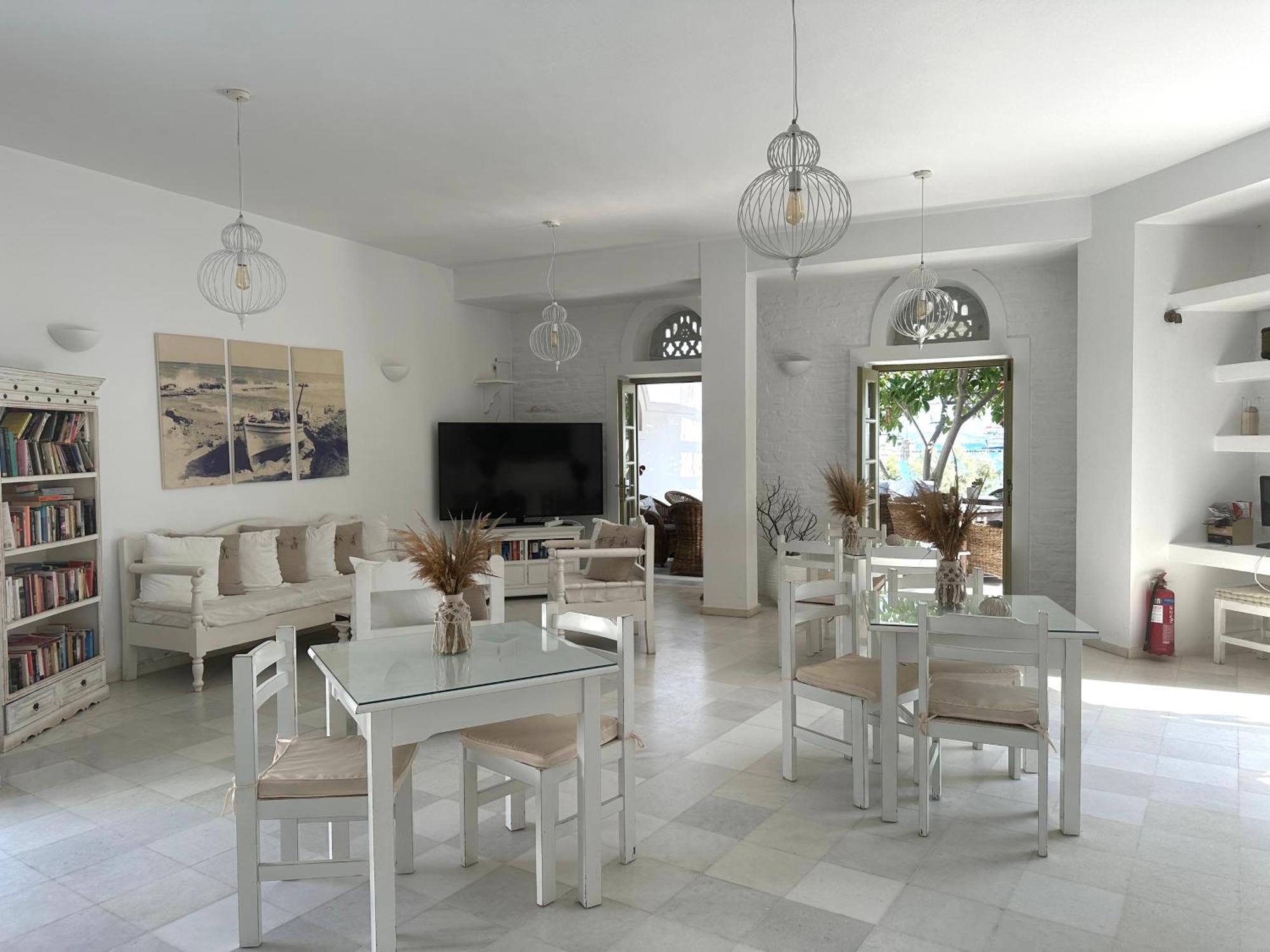 Artemis Hotel Andíparosz Póli Kültér fotó